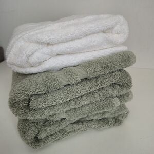 Ralph Lauren Blue Tag Cotton Bath Towels Green & White